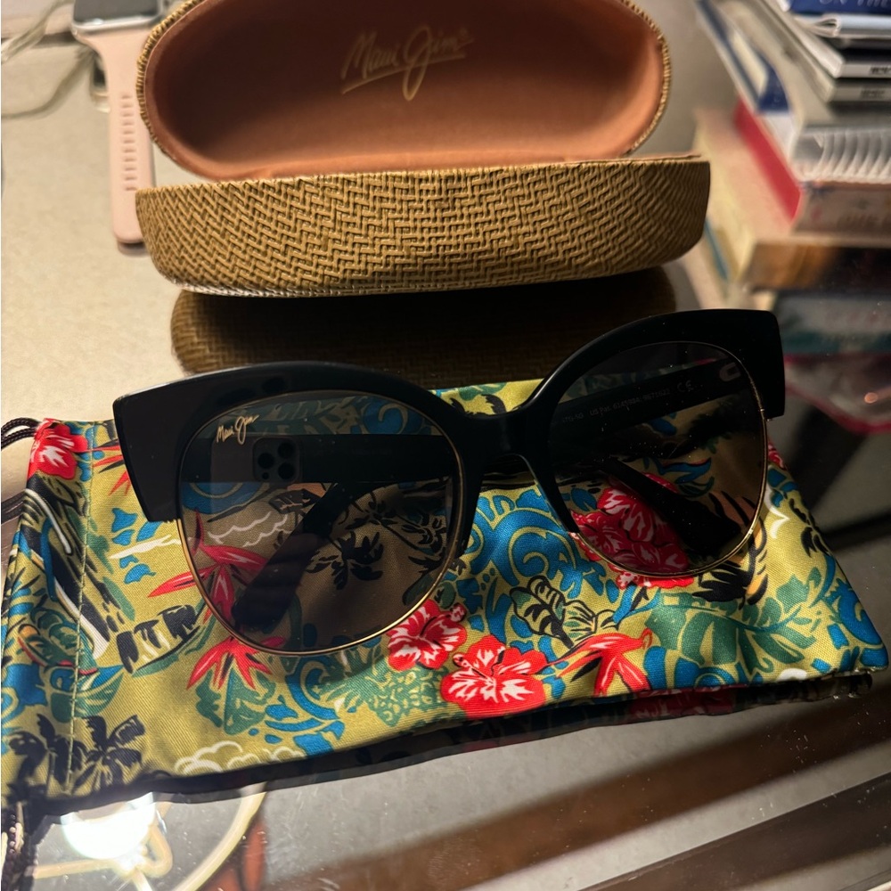 Maui Jim Black Sunglasses